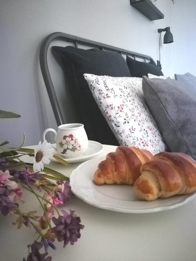 A Casa Mia Bed and Breakfast Bagnolo San Vito Exteriör bild