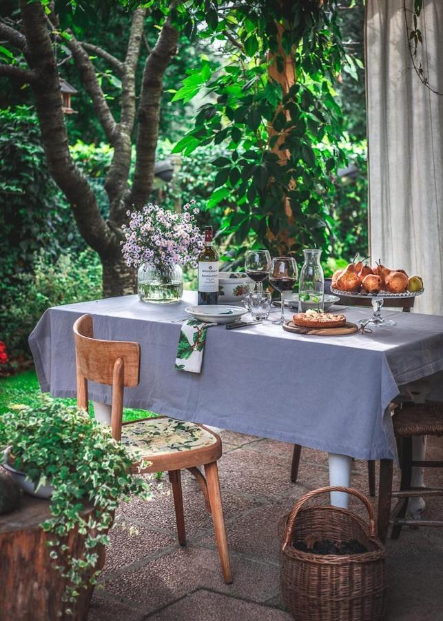 A Casa Mia Bed and Breakfast Bagnolo San Vito Exteriör bild