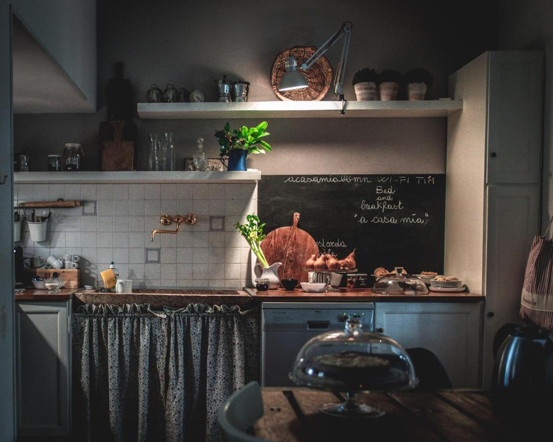 A Casa Mia Bed and Breakfast Bagnolo San Vito Exteriör bild
