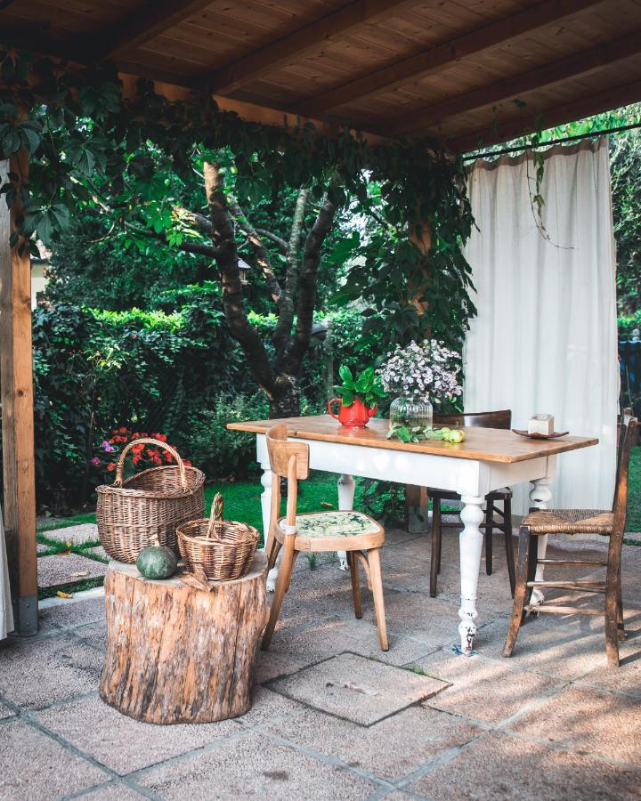 A Casa Mia Bed and Breakfast Bagnolo San Vito Exteriör bild