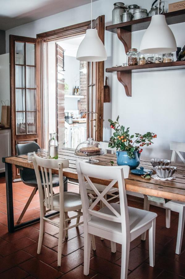 A Casa Mia Bed and Breakfast Bagnolo San Vito Exteriör bild